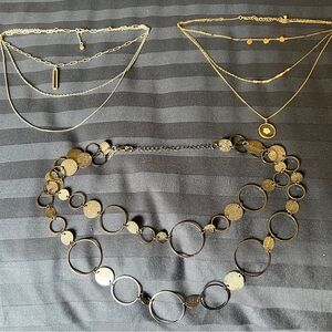 Necklace Set (3) Layered, flower pendant, circles. Gold and Silver tone